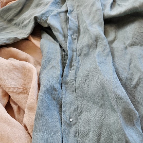 Vince Classic Fit Linen Button Up Shirts Bundle (x2) - Picture 14 of 16